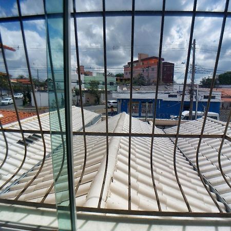Casa Confortavel E Segura Na Regiao Da Pampulha 贝洛哈里桑塔 外观 照片