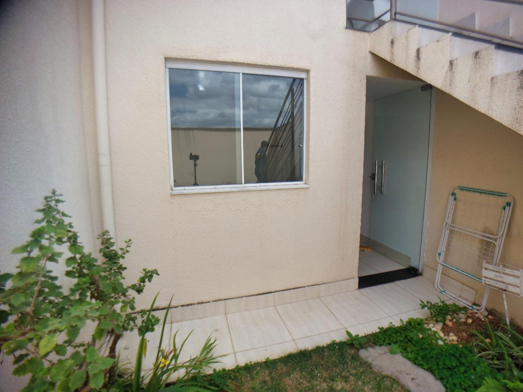 Casa Confortavel E Segura Na Regiao Da Pampulha 贝洛哈里桑塔 外观 照片