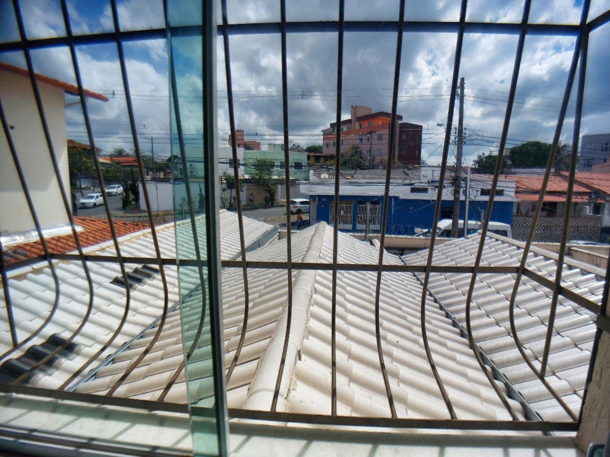Casa Confortavel E Segura Na Regiao Da Pampulha 贝洛哈里桑塔 外观 照片