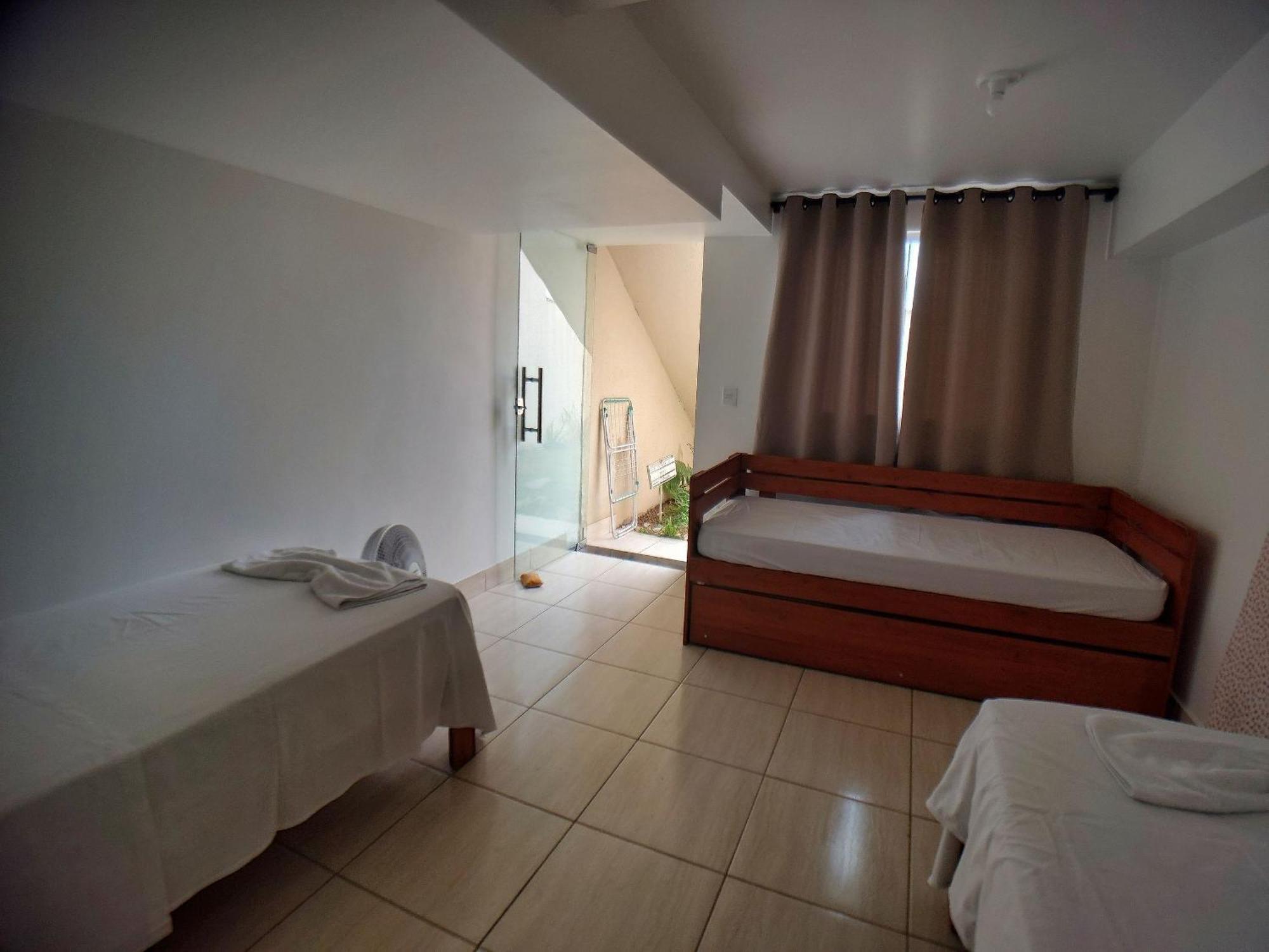 Casa Confortavel E Segura Na Regiao Da Pampulha 贝洛哈里桑塔 外观 照片
