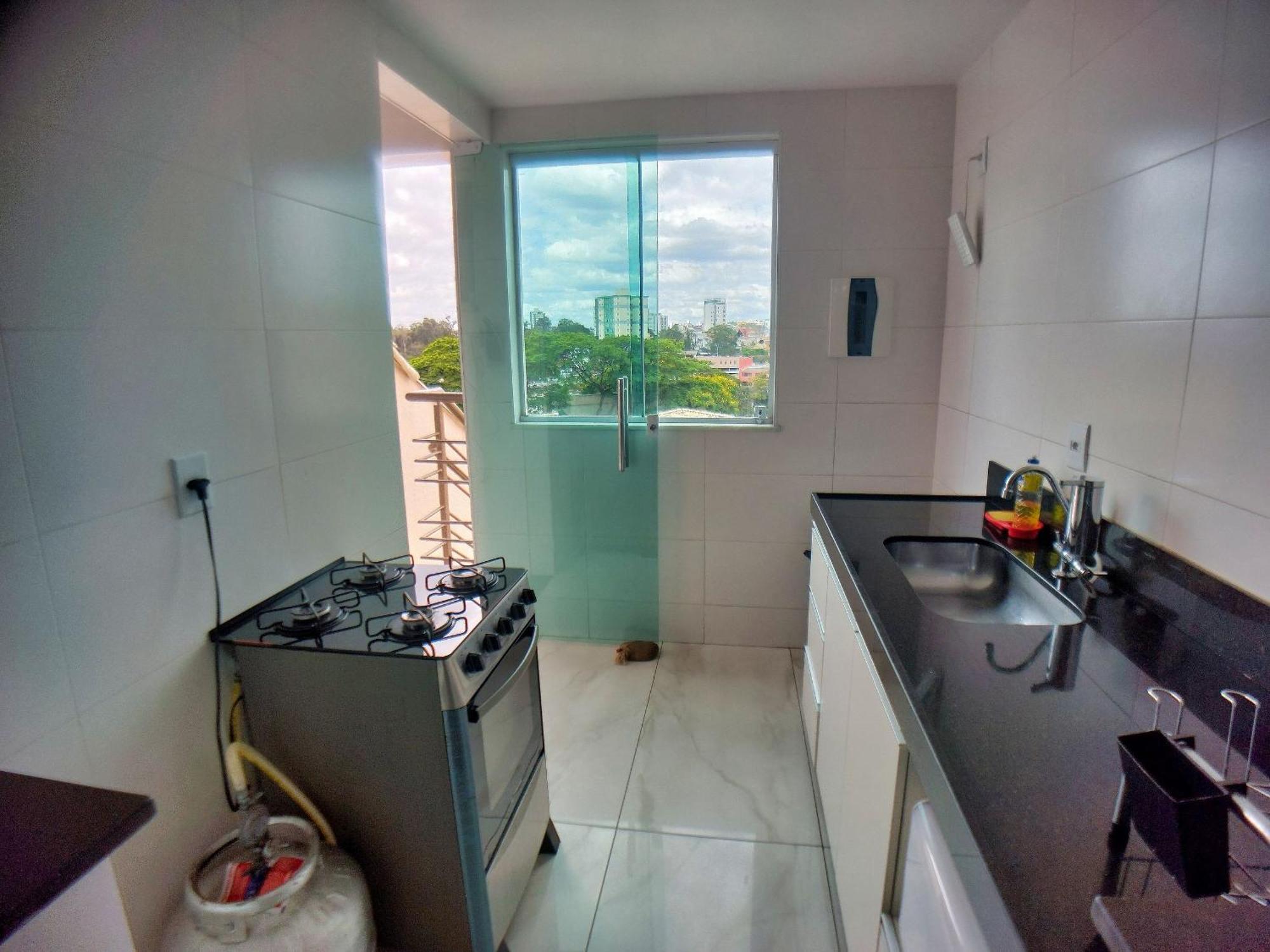 Casa Confortavel E Segura Na Regiao Da Pampulha 贝洛哈里桑塔 外观 照片