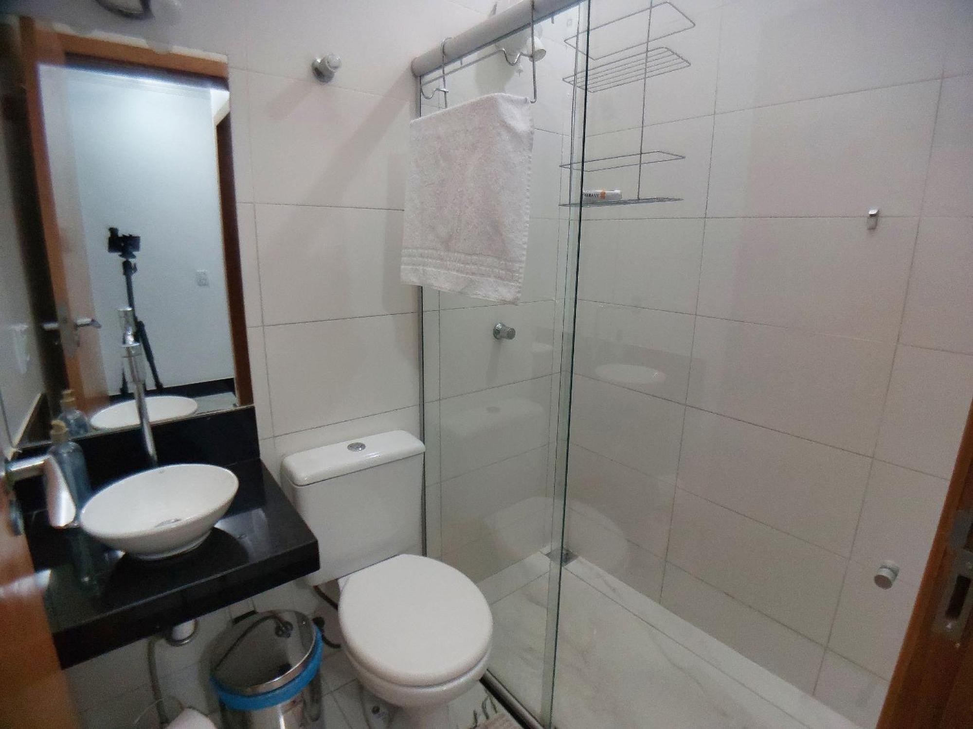 Casa Confortavel E Segura Na Regiao Da Pampulha 贝洛哈里桑塔 外观 照片
