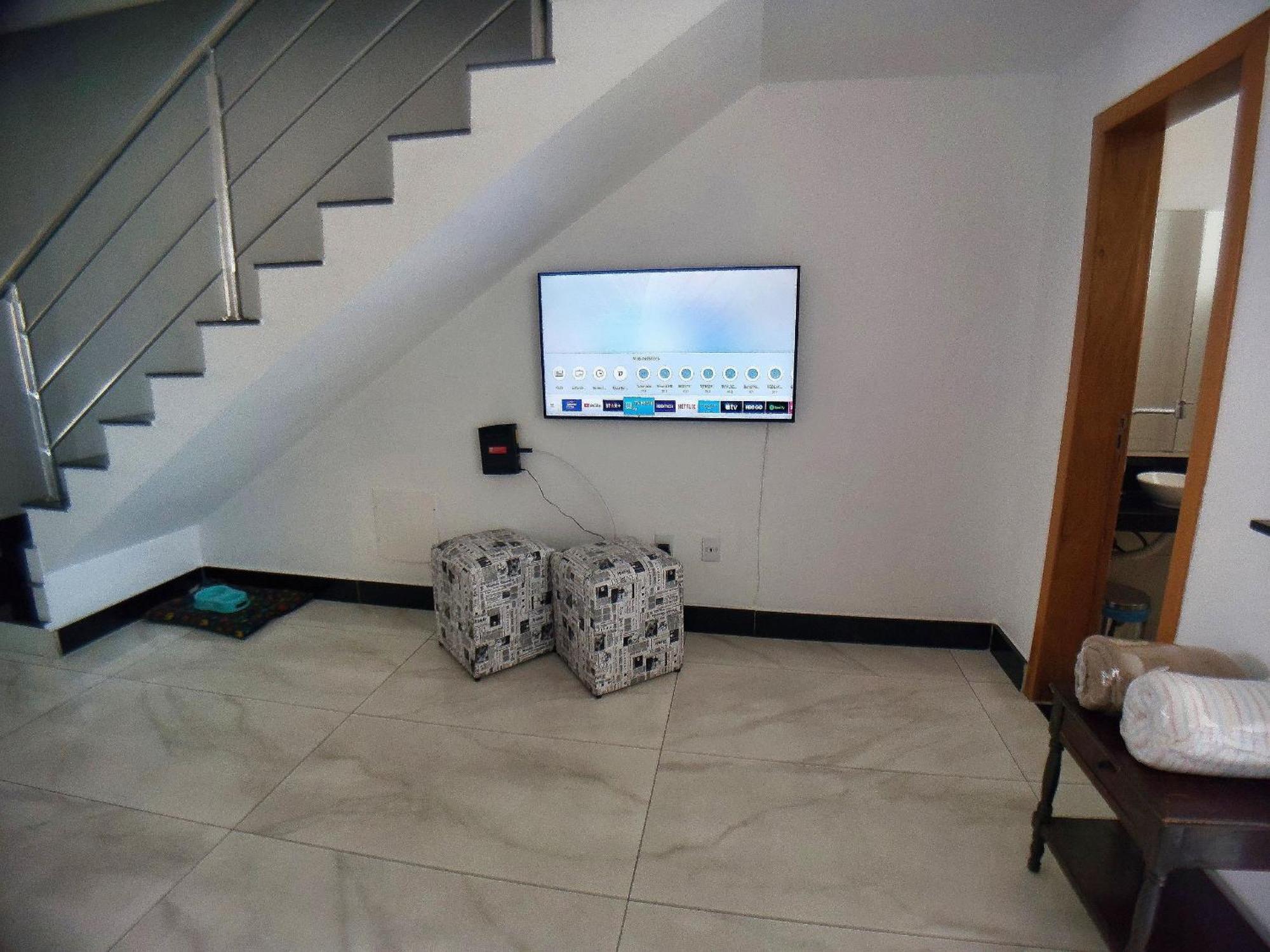 Casa Confortavel E Segura Na Regiao Da Pampulha 贝洛哈里桑塔 外观 照片